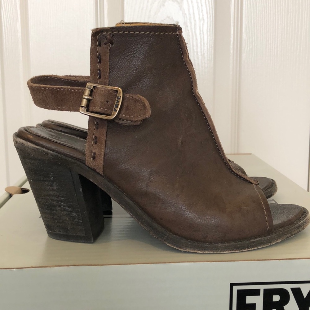 Frye Shooties
